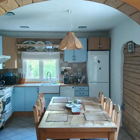 Viihtyisae Savonlinnan Lehtiniemessae Villa *